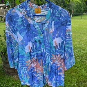 Ruby Rd gorgeous 3/4 sleeve blouse. Beautiful Blue pattern